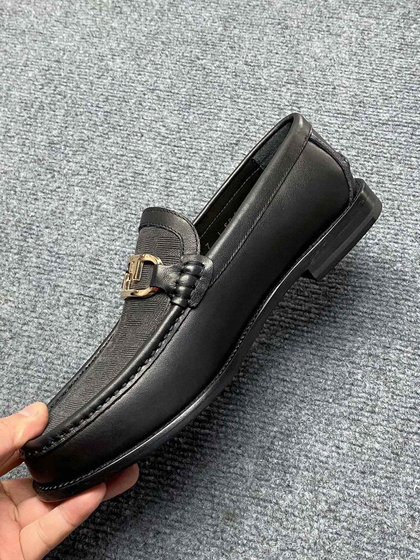 Men's Men's Shoes Men's Men's Shoes 💰900FENDI Fendi Men's Breathable and Comfortable Leather Shoes. Original development. The leather outsole is made of leather. Counters copy one to one. Imported counter cowhide. Imported water dyes cattle. 38 to 44. (45.46. can be ordered. 47.